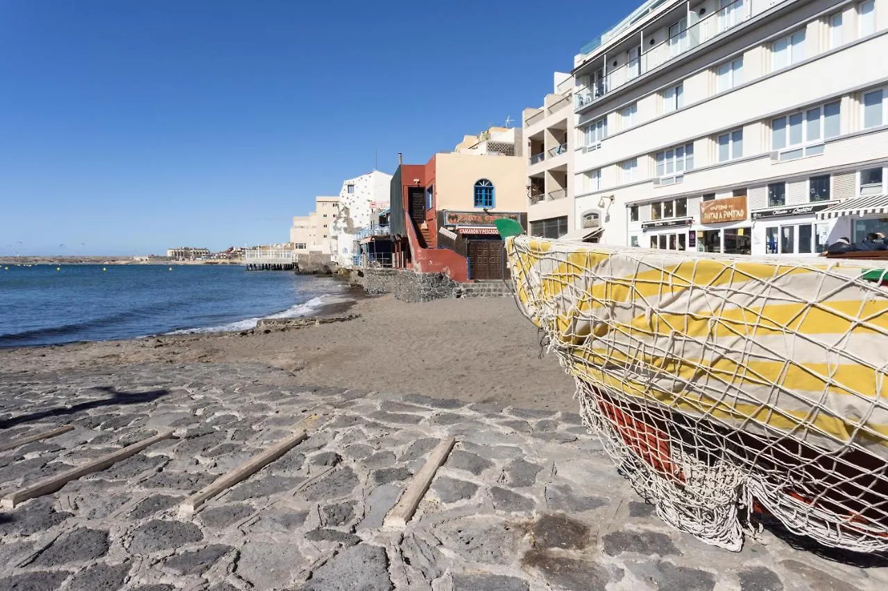 Home2Book BeachFront El Médano